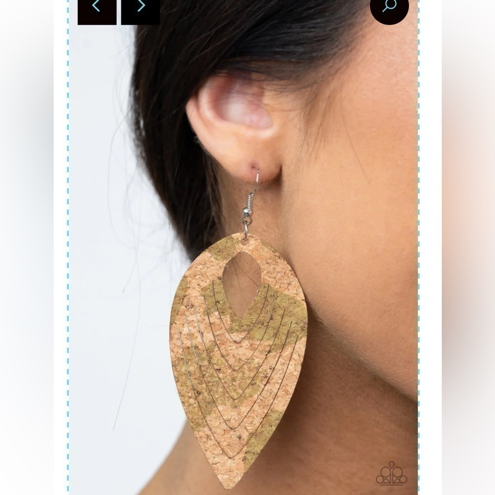 NEW Paparazzi Cork Cabana Cork Earrings - Shimmery White Accents